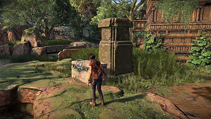 Skrzynka jest w bardzo niewielkiej odległości na wschód od wspomnianych wyżej północnych ruin gdzie znajdował się piąty sekret tego typu - 4 - Ghaty Zachodnie - Zdjęcia, opcjonalne rozmowy i skrzynki | Sekrety - Uncharted: Zaginione Dziedzictwo - poradnik do gry