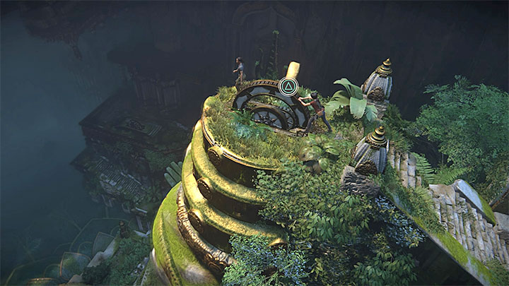 Opisywaną lokację będziesz mógł opuścić dopiero po dotarciu do mechanizmów zlokalizowanych na lewo i na prawo od głowy Shivy (można docierać do nich w dowolnej kolejności) - Rozwiązanie zagadki z posągiem Shivy | Opis przejścia - Uncharted: Zaginione Dziedzictwo - poradnik do gry