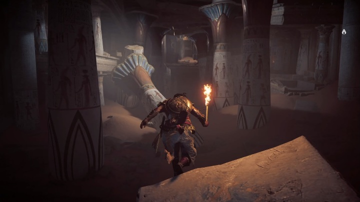 Dzięki temu przejściu dostaniesz się do pomieszczenia z wielkimi posągami bóstw - Samouczek (Prolog) | Zadania główne | Solucja Assassins Creed Origins - Assassins Creed Origins - poradnik do gry