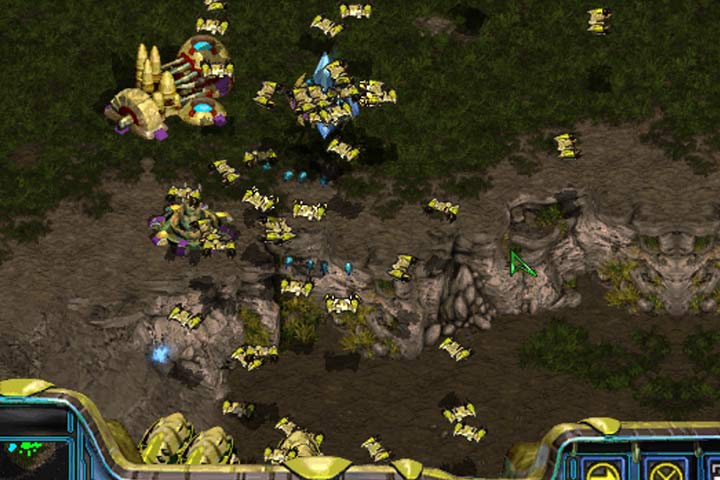 Zniszcz bazy Protossów, atakując od strony rzeki gdzie obrona jest najsłabsza. - Misja 8 - The Trial of Tassadar | Kampania Protosów | StarCraft Remastered - StarCraft: Remastered - poradnik do gry