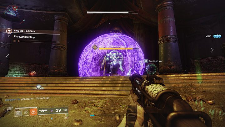 Mini-boss nie jest zbyt wymagającym przeciwnikiem więc szybko powinniście sobie z nim poradzić - Destiny 2: Menażeria (The Menagerie) - tryb rozgrywki - Destiny 2 - poradnik do gry