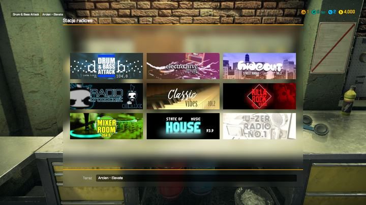 Do wyboru jest kilka stacji radiowych odtwarzających różne gatunki muzyki. - Wyposażenie warsztatu w grze Car Mechanic Simulator 2018 - Car Mechanic Simulator 2018 - poradnik do gry