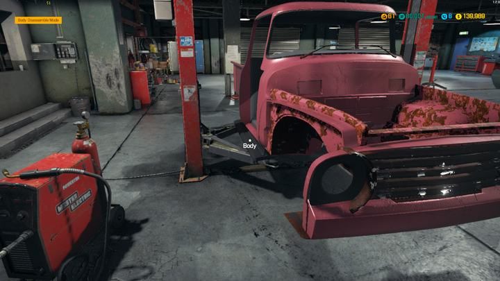 Karoseria przed... - Wyposażenie warsztatu w grze Car Mechanic Simulator 2018 - Car Mechanic Simulator 2018 - poradnik do gry