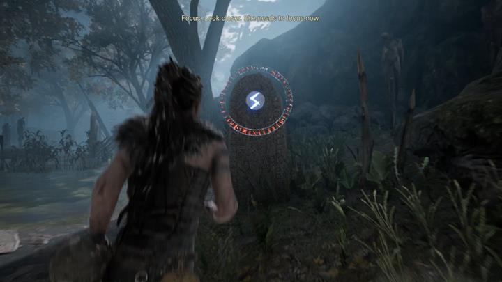 Symbole tego typu opowiadają dodatkowe historie związane ze światem gry. - Hellblade Senuas Sacrifice: Przybycie na ląd - Hellblade: Senuas Sacrifice - poradnik do gry