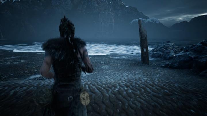 Na wybrzeżu znajdziesz runy z historią o Sigmundzie. - Hellblade Senuas Sacrifice: Plaża, Podóż do Helheim - Hellblade: Senuas Sacrifice - poradnik do gry