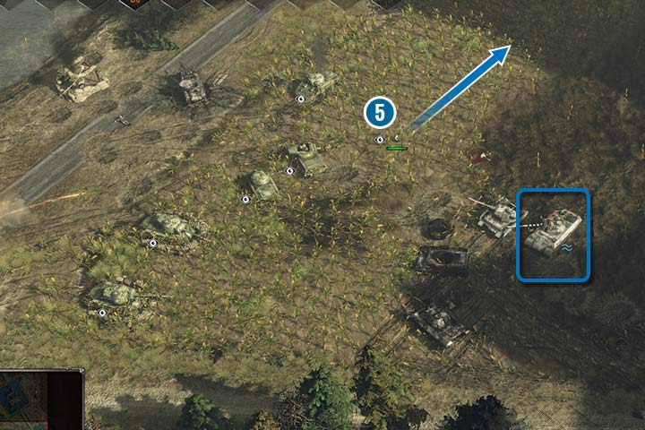 Jednostki wroga nierozważnie wjeżdżają w bagno i wroga Pantera grzęźnie (symbol prądów wodnych), przez co staje się łatwym celem dla twoich wojsk. Jednak uważaj, jakie dajesz rozkazy dla swoich pojazdów, ponieważ lubią wjeżdżać tam gdzie nie trzeba. Wyślij zwiadowcę przodem (5), aby wróg nie zaskoczył cię kontratakiem. - Misja 7 - Operacja Plunder | Alianci | Kampania | Sudden Strike 4 - Sudden Strike 4 - poradnik do gry