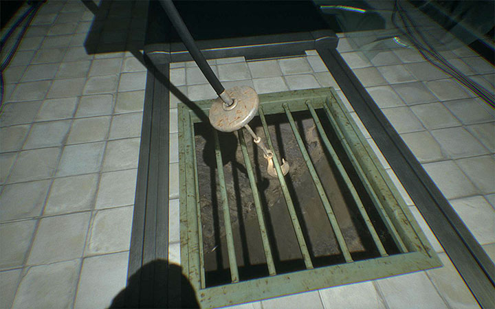 Kolejna czynność to wciśnięcie dolnego przycisku spośród tych, które operują hakiem - jest on zaznaczony na obrazku 1 - Tajne przejście w salonie tatuażu i zbadanie sekretnego pokoju | Opis przejścia - Observer - poradnik do gry