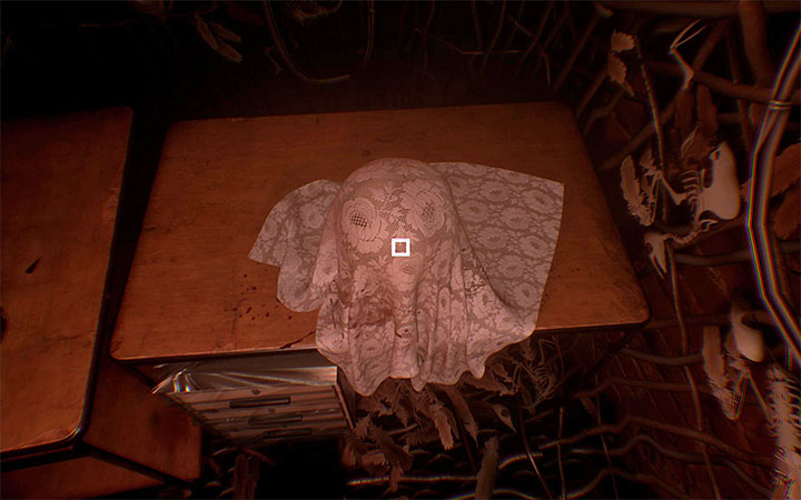 W kryjówce znajdują się komputer (możesz przejrzeć zapisane na nim e-maile i zdjęcia), medyczny inhalator, dwie maski, zwierzęca tkanka, włosy oraz dyktafon (gra pozwoli ci wysłuchać nowego nagrania) - Odnalezienie i zbadanie kryjówki mordercy | Opis przejścia Observer - Observer - poradnik do gry