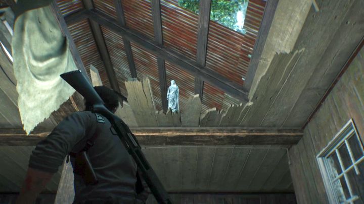 W chacie znajduje się także figurka z kluczem. - Rozdział 10 - Ukryty od początku | Opis przejścia Evil Within 2 - Evil Within 2 - poradnik do gry