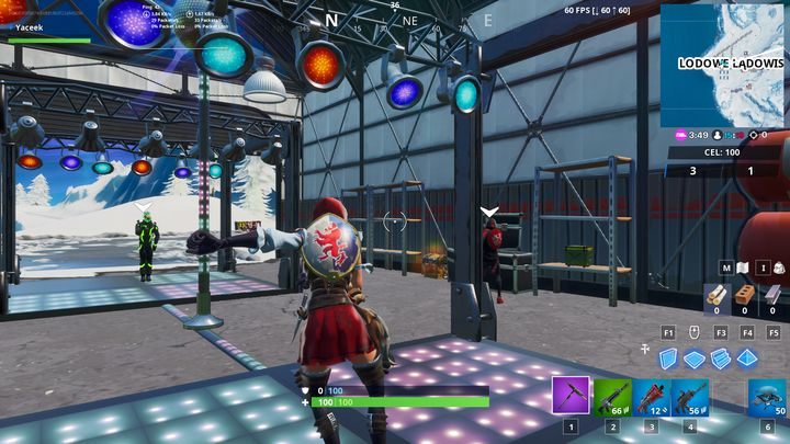 Sam parkiet znajduje się w hangarze samolotów, w zachodniej części mapy - Tańcz z innymi, by wznieść disco-kulę | Wyzwanie sezonu 10 Fortnite - Fortnite: Battle Royale - poradnik do gry