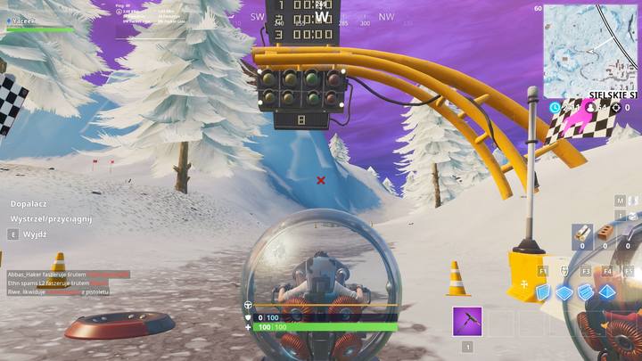 Patrz na tablicę z odliczaniem i wystartuj dopiero po zielonym świetle. - Wyzwanie - Ukończ okrążenie na torze wyścigowym w Fortnite BR - Fortnite: Battle Royale - poradnik do gry