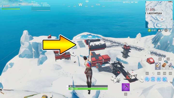 Drugi panel słoneczny znajduje się na śniegu, a dokładnie w Lodowych Lądowiskach za hangarem - Odwiedź panele słoneczne | Wyzwanie w Fortnite - Fortnite: Battle Royale - poradnik do gry