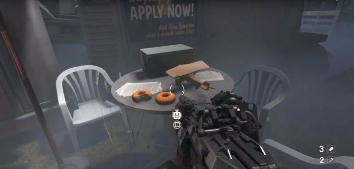 Zabawkę Maxa znajdziesz na stoliku. - Sekrety i misje dowódców w Mesquite: Farma | Sekrety Wolfenstein II - Wolfenstein II: The New Colossus - poradnik do gry