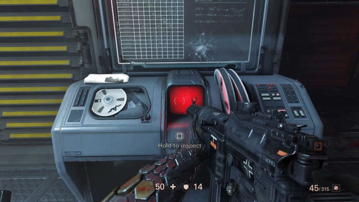 Gazeta leży na konsoli, przy drzwiach z żółtymi pasami. - Sekrety w Oblężenie - Rozdział 1 Zjednoczenie | Sekrety Wolfenstein II - Wolfenstein II: The New Colossus - poradnik do gry