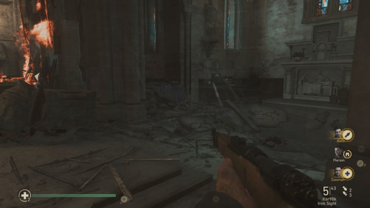 Przejdź do mniej więcej środka kościoła i skieruj się w prawą stronę - Call of Duty WW2: Twierdza - Pamiątki, sekrety, znajdźki - Call of Duty: WW2 - poradnik do gry