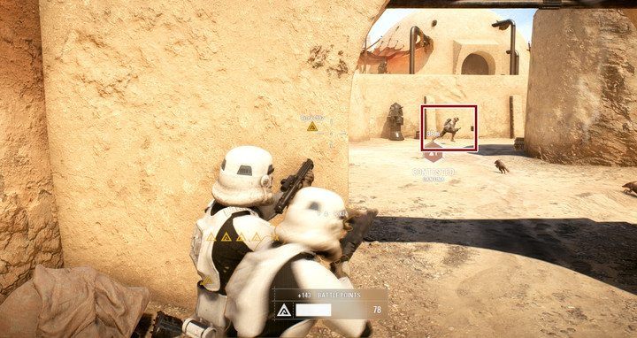 Zza ściany w trybie 3-cio osobowym możesz obserwować to, co dzieje się za przeszkodą - Star Wars Battlefront 2: Porady na start dla początkujących - Star Wars Battlefront 2 - poradnik do gry