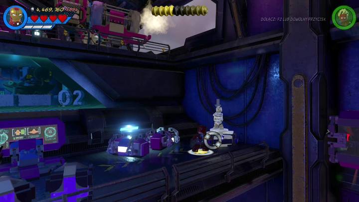Drugi posąg znajduje się w tym samym pomieszczeniu co pierwszy, po prawej stronie na końcu holu - Sekrety Misja 20 - Poza czasem | LEGO Marvel Super Heroes 2 - LEGO Marvel Super Heroes 2 - poradnik do gry