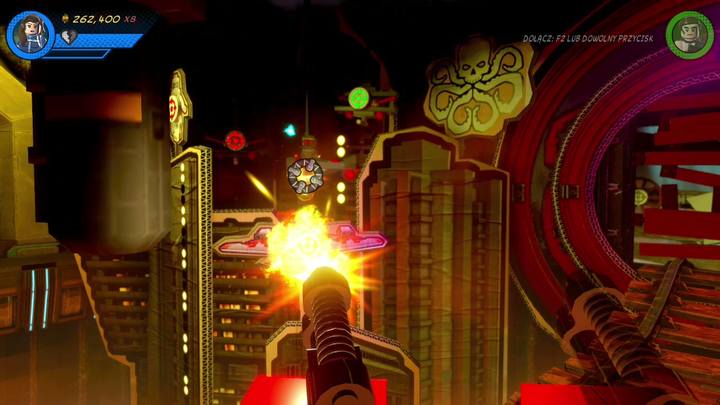 Zadanie polega na ostrzeliwaniu widocznych na obrazku tarcz - Misja 2 - Symulowane sytuacje | Misje Gwenpool | Solucja - LEGO Marvel Super Heroes 2 - poradnik do gry