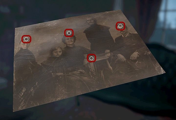 W tym momencie pojawi się zbliżenie na wiszący na sąsiedniej ścianie obraz, na którym widnieje rodzinna kaplica i nagrobki (klikaj szybko LMP, dopóki obrys kółka nie zapełni się na biało) - Dowiedz się, kim był chłopiec z wizji | Solucja Black Mirror - Black Mirror - solucja, poradnik