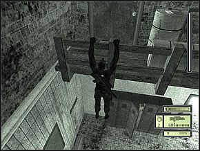 Szybko wybiegnij z ubikacji i w korytarzu skieruj się w lewo - Etap 1 (2) | Abattoir | Tom Clancys Splinter Cell - Tom Clancys Splinter Cell - poradnik do gry