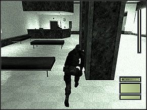 Skręć w lewo, pod ścianę i przeskocz ladę (wespnij się na nią i zeskocz po cichu, by Cię nie usłyszał) - Etap 1 | CIA HQ | Tom Clancys Splinter Cell - Tom Clancys Splinter Cell - poradnik do gry