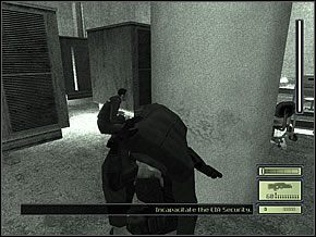 Twoje zadanie jest bardzo trudne i wymaga troszkę szczęście (albo zapisu gry w odpowiednim momencie ;-) ) - Etap 3 (4) | CIA HQ | Tom Clancys Splinter Cell - Tom Clancys Splinter Cell - poradnik do gry