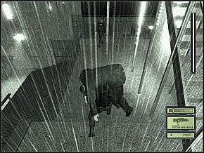Podchodzisz do drabiny umieszczonej w rogu, na lewo - Etap 3 (4) | CIA HQ | Tom Clancys Splinter Cell - Tom Clancys Splinter Cell - poradnik do gry