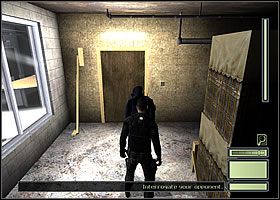 Podobnie jak poprzednio, podejdź do stojącego przed zamkniętą bramą człowieka i chwyć go w znany Ci sposób - Etap 2 (1) | Training | Tom Clancys Splinter Cell - Tom Clancys Splinter Cell - poradnik do gry