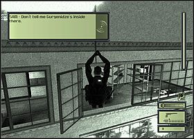 Przez drzwi wyjdziesz do holu - Etap 1 | Police Station | Tom Clancys Splinter Cell - Tom Clancys Splinter Cell - poradnik do gry