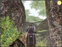 Uważaj, bo niektórzy przeciwnicy są wyposażeni w naprawdę świetne karabiny - Mosin-Nagant - THREE CANYONS cz.2 | Vietcong - Vietcong - poradnik do gry