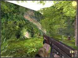 Pamiętaj, aby wykonywać niewielkie sprinty chowając się przy tym za kolejnymi skałami - MEDIC PATROL | Vietcong - Vietcong - poradnik do gry