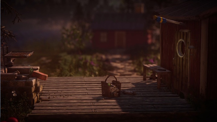 Aby dostać się do budynku musisz pierw zrzucić cegłę na deski, w ten sposób je złamiesz - Poziom 4 - Nightswimming, solucja Unravel 2 - Unravel 2 - poradnik do gry