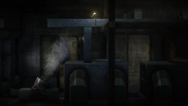 Gdy dostaniesz się do pomieszczenia z dmuchawą musisz szybko na nią wejść i pozwolić jej popchnąć się na półkę po prawej stronie - Poziom 2 - Hideaway | Solucja - Unravel 2 - poradnik do gry