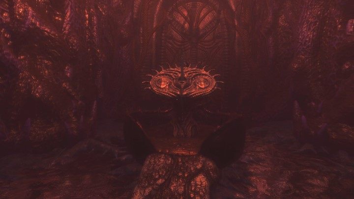 Udaj się do jedynego możliwego korytarz i idź tak długo, aż dotrzesz do pomieszczenia z dźwignią widoczną na powyższym obrazku - Maska z innego wymiaru, solucja Lust for Darkness - Lust for Darkness - poradnik do gry