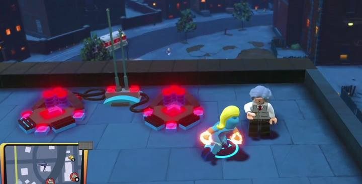 Znajdziesz tam starszego mężczyznę przy dwóch przełącznikach: stań na obydwu, a na kilka sekund kopuła opadnie - Dzielnica dla Bogaczy | Wyzwania, sekrety i złote klocki w grze LEGO Iniemamocni - LEGO Iniemamocni - poradnik do gry