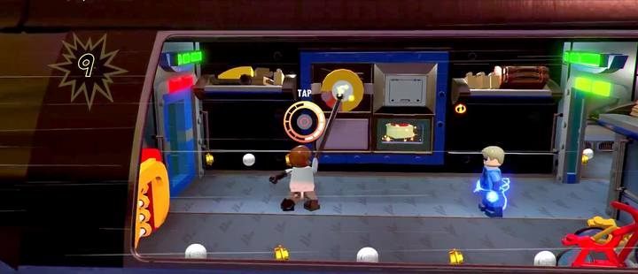 Moc Elastyny pozwala użyć jej ręki do chwytania wysoko zawieszonych uchwytów - Poziom 2 - Szaleństwo na torach | Opis przejścia LEGO Iniemamocni - LEGO Iniemamocni - poradnik do gry