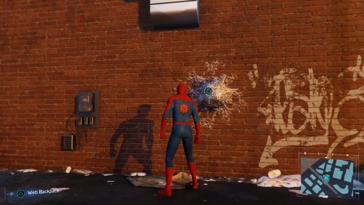 Po walce wejdźcie na budynek obok i udajcie się do kolejnego znacznika na mapie - Marvels Spider-Man: Utrzymywanie pokoju (Keeping the Peace) - solucja, opis przejścia - Marvels Spider-Man - poradnik do gry