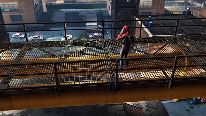 Ponownie musicie jednocześnie walczyć z dwoma bossami, ale nie będzie to długie starcie, bo bossowie są na skraju wyczerpania - Marvels Spider-Man: Podążanie za śladem (Picking up the Trail) - solucja, opis przejścia - Marvels Spider-Man - poradnik do gry