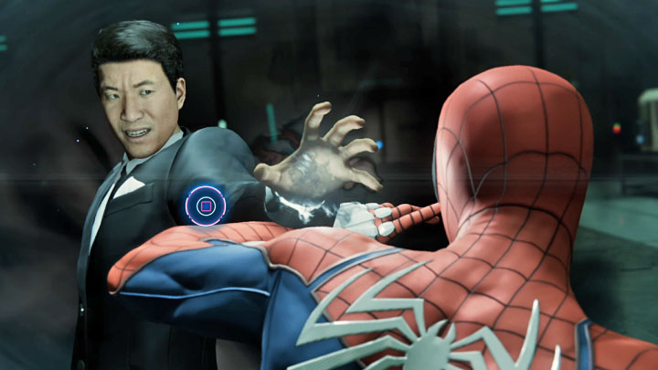 Po jednej ze serii Waszych ataków dojdzie do sceny siłowania się i musicie szybko wciskać wskazany przycisk (Kwadrat na padzie) - Marvels Spider-Man: Mister Negative - boss, jak pokonać? - Marvels Spider-Man - poradnik do gry