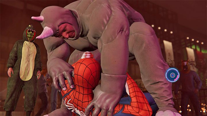 Na parkiecie zaatakuje Was osobnik przebrany za Rhino - Marvels Spider-Man: Powrót do szkoły (Back to School) - solucja, opis przejścia - Marvels Spider-Man - poradnik do gry