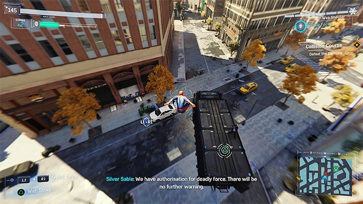 Zbliżcie się do ciężarówki, a pojawi się ikona interakcji (Trójkąt na padzie) związana z wylądowaniem na dachu pojazdu - Marvels Spider-Man: Kurs kolizyjny (Collision Course) - solucja, opis przejścia - Marvels Spider-Man - poradnik do gry