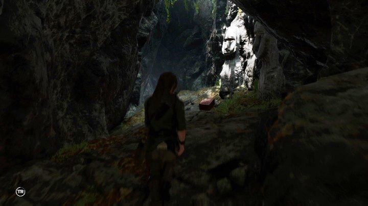 Grave Marker (5) - relikt znajduje się zaraz przy wejściu do krypy - Relikty, dokumenty i skrzynie skarbów w Peruwiańskiej dżungli | Sekrety - Shadow of the Tomb Raider - poradnik do gry