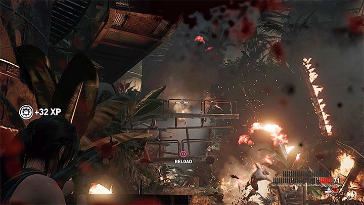 Jeśli masz w planach ostrzelanie grupy przeciwników to jeszcze zanim do tego dojdzie warto rozejrzeć się za interaktywnymi przedmiotami w otoczeniu - Walka w Shadow of the Tomb Raider - Shadow of the Tomb Raider - poradnik do gry