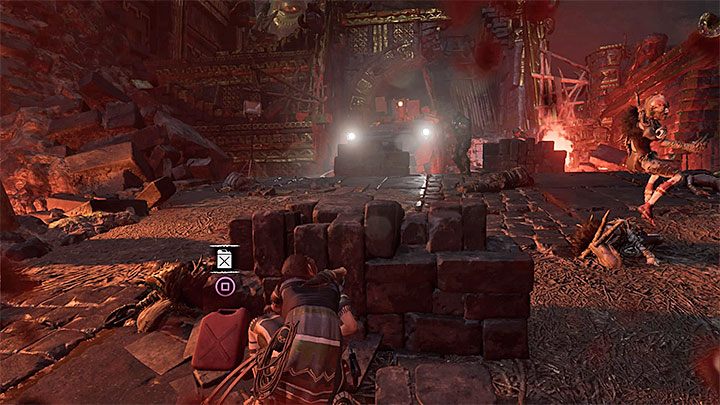 Możesz (a nawet musisz) już atakować pojawiających się przed Larą żołnierzy Trójcy - Miasto Węża - Przeprawa przez miasto i pokonanie finałowego bossa - Solucja - Shadow of the Tomb Raider - poradnik do gry