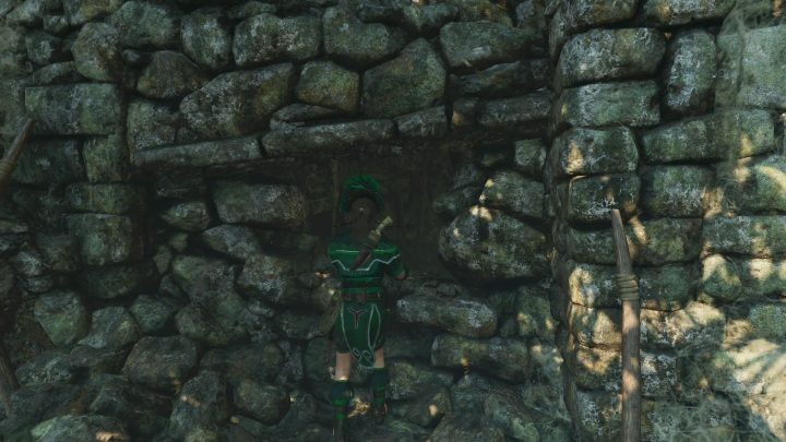 Aby wejść do krypty musisz przecisnąć się przez dziurę w kamiennej ścianie - Krypty - Ukryte Miasto w Shadow of the Tomb Raider - Shadow of the Tomb Raider - poradnik do gry