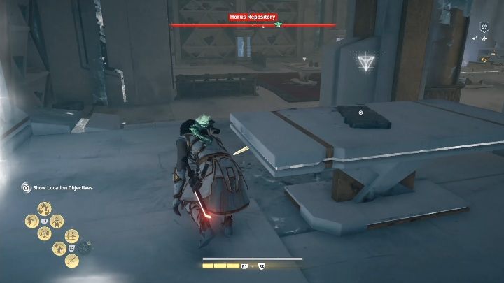 W małym pomieszczeniu, na stole, znajduje się zagadka do ostrakonu - Repozytorium Hoursa w AC Odyssey Lost Atlantydy DLC - Assassins Creed Odyssey - poradnik do gry