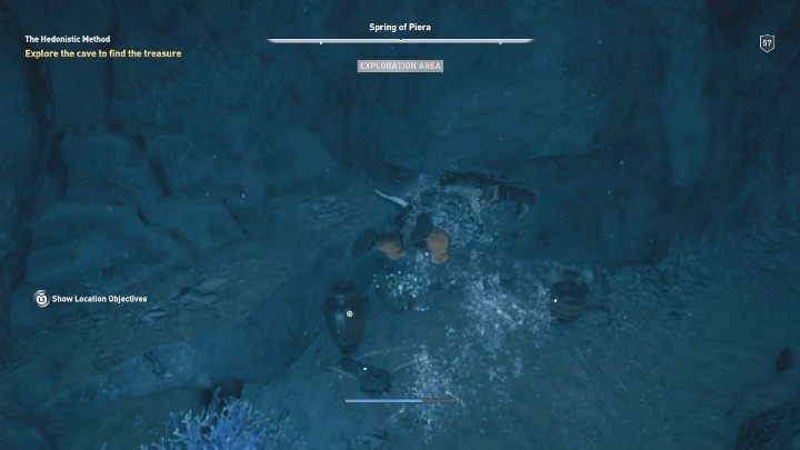 Aby dostać się do mężczyzny musisz pierw wykonać skok z wodospadu, a potem udać się do jaskini po skarb - Przedstawienie musi trwać - Solucja Assassins Creed Odyssey - Assassins Creed Odyssey - poradnik do gry