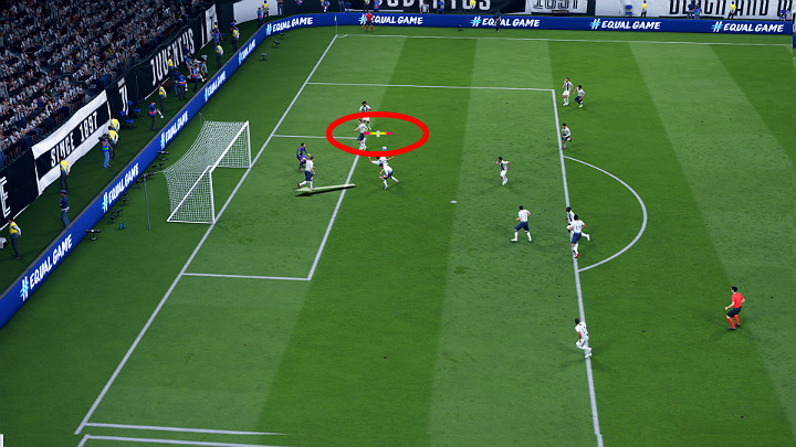 Uderzenie we właściwym momencie pozwala na oddanie znacznie lepszego, celniejszego i mocniejszego strzału niż klasyczny strzał - Strzelanie goli, atak w FIFA 19 - FIFA 19 - poradnik do gry