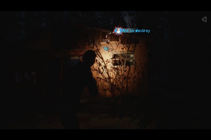 Podchodzimy do okna przy drzwiach i wyświetla się nam kolejna kamera - Rozdział 4 - Zemsta nie zawsze słodka | Solucja Life is Strange 2 Epizod 3 - Life is Strange 2 - poradnik do gry