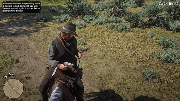 Możesz już wywołać rozwijane menu broni i umieścić posiadane dwie różne bronie podręczne w górnych slotach - Red Dead Redemption 2: Strzelanie z dwóch broni na raz - czy można? - Red Dead Redemption 2 - poradnik do gry
